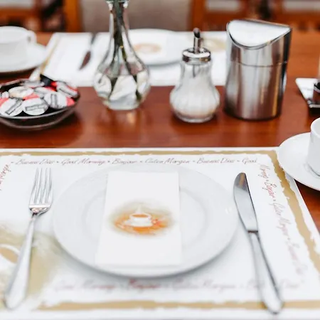 فندق Akzent Zur Gruenen Eiche 3*